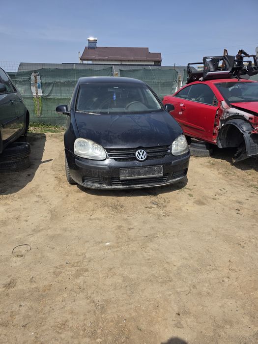 Dezmembrez vw golf 5 1.9 tdi