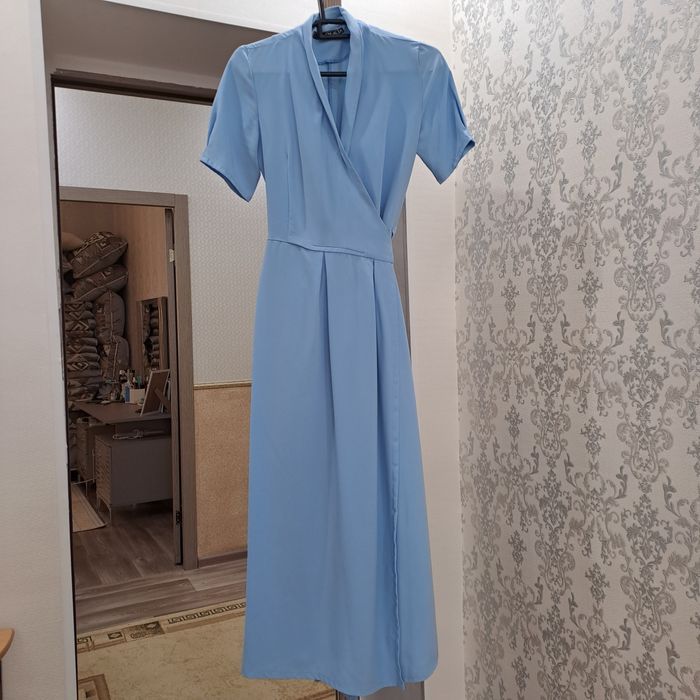 Платья по 2000 тенге