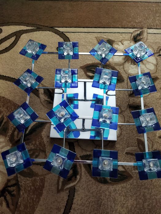 Продам люстру очень красивая