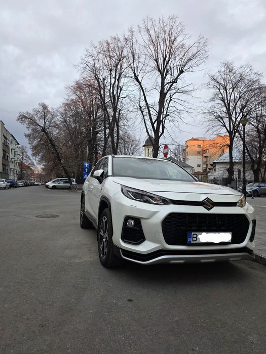 Suzuki Across (Toyota Rav 4) plug-in hybrid
