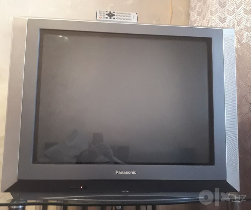 Телевизор в хорошем состоянии, фирма Panasonic. Яркое изображение