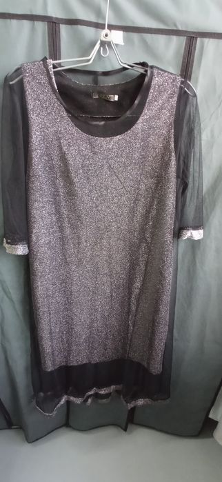 Продам платье вечернее срочно.