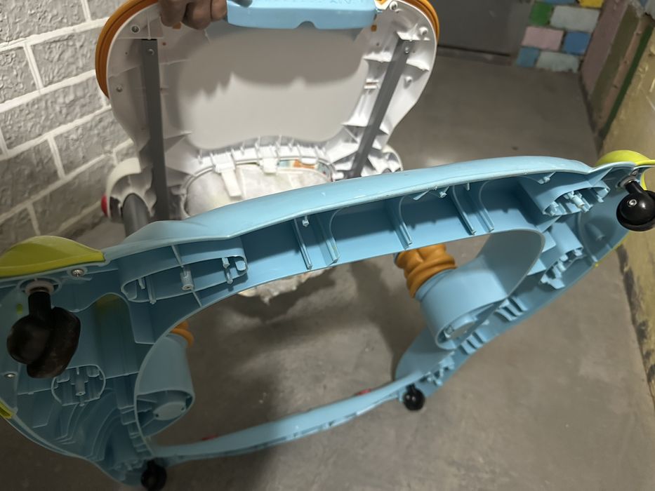 Продам ходунки Jetem