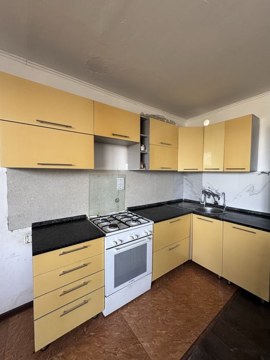 Кухнный гарнитур