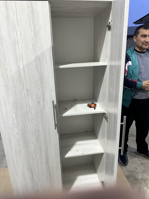 Shkaflar mebel shkaf