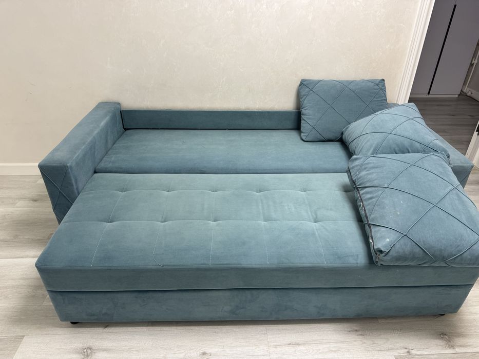 Диван гостинная