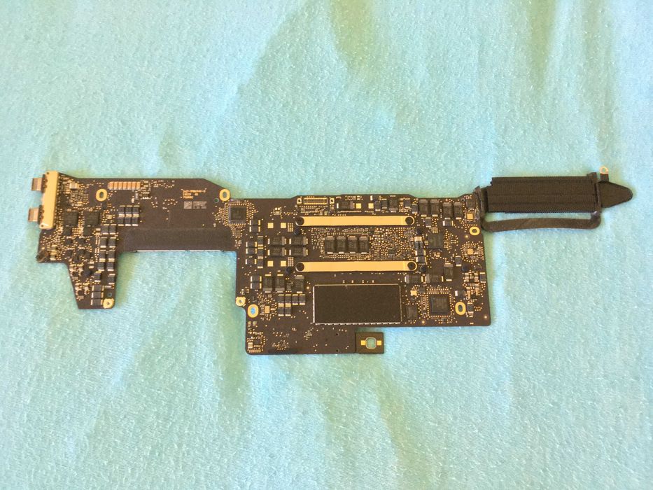 placa de baza macbook pro 13" A1708, 2017, se potriveste si pe 2016