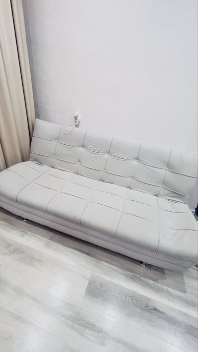 Продам диван книжку