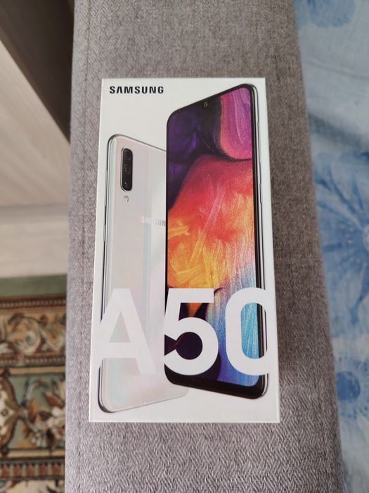 Продам Самсунг а50