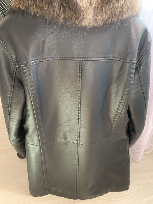 Продам мужскую дубленку