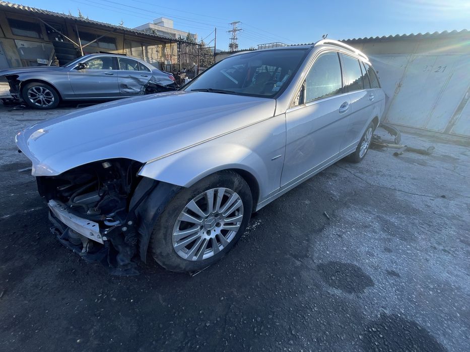 На части Мерцедес C180 cgi *Facelift* Комби Автомат