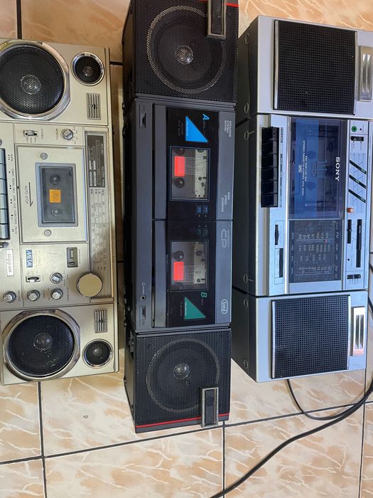 3 bucăți casetofon Sony Nippon Trevi