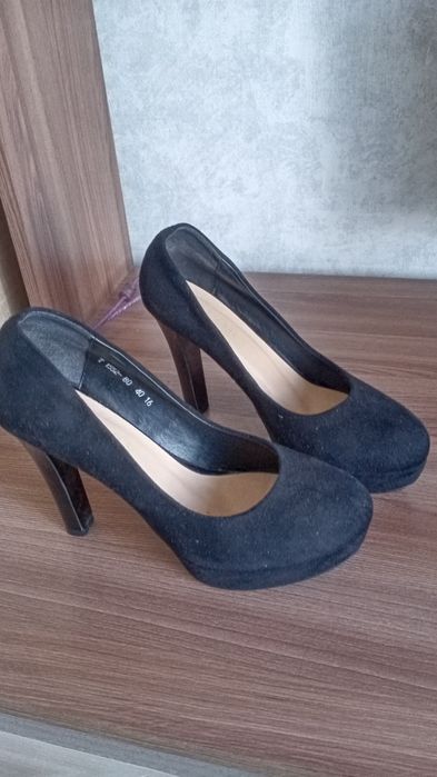 Обувь женская. Туфли.