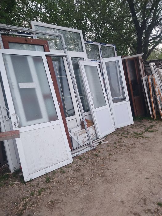 Хар хил турдаги курулиш моллари сотилади