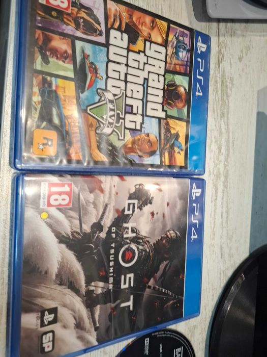 Продавам комплект PlayStation 5 с диск – готов за игра!