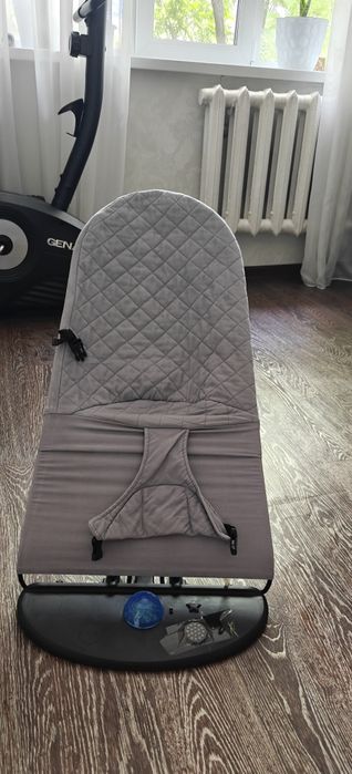 Шезлонг в хорошем состоянии