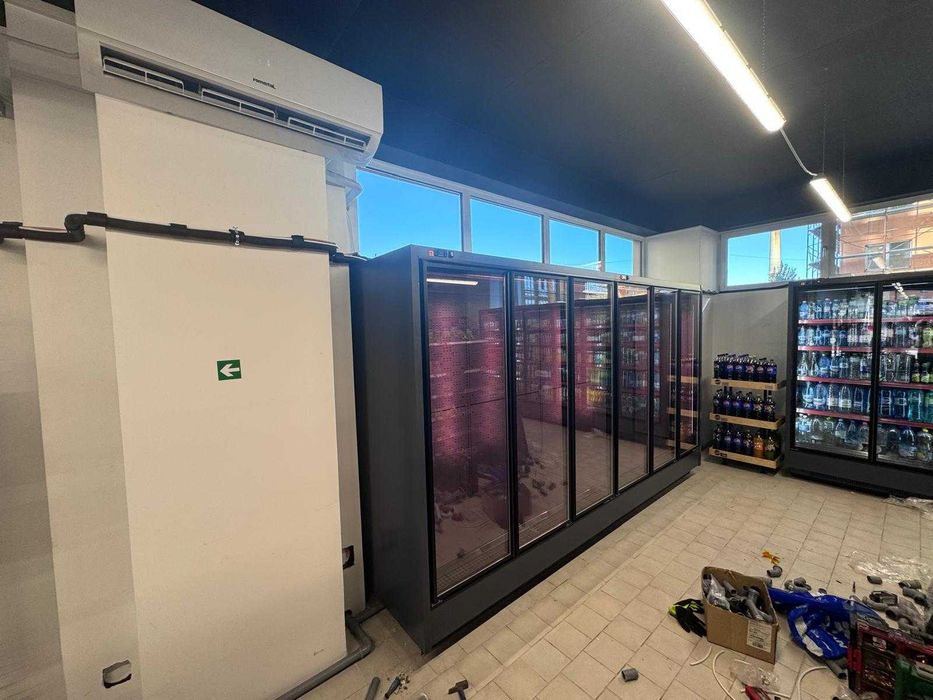 Vitrina verticala refrigerare TAIGA - fara agregat/ 5 usi - 320 cm/NOU