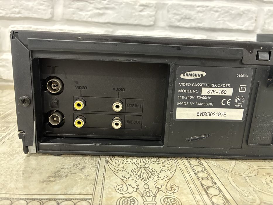 Продам видеомагнитофон Samsung