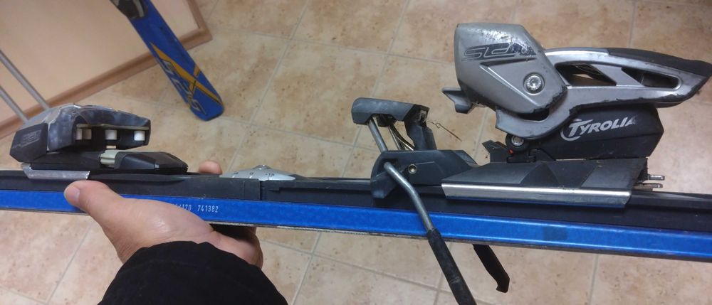 Ски HEAD със щеки