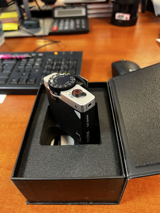 Vand Godox Retro Flash LuxJunior nou in cutie cu toate accesoriile