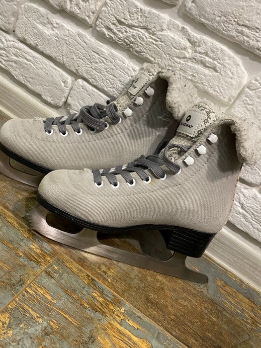 Коньки до девочки