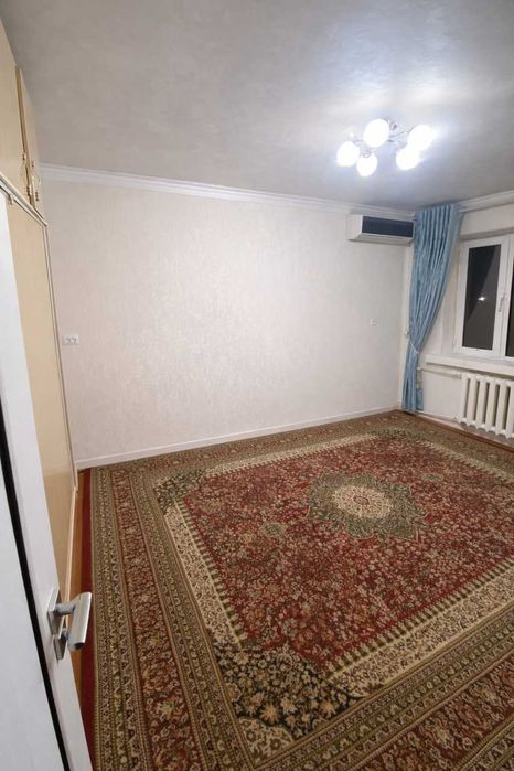 Абдурауф Фитрат ва Саракул кўчалари кесишмасида квартира без маклера