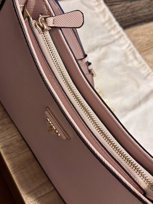 GUESS розова чанта