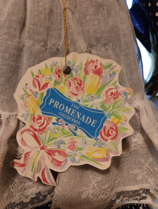 Păpușă de colecție Promenade
