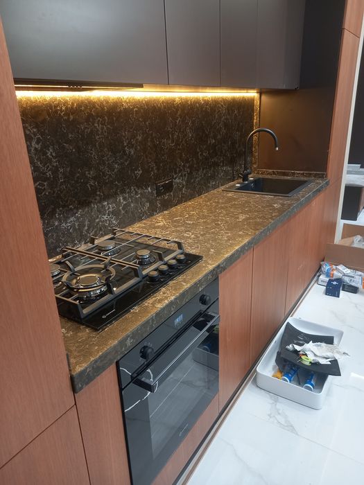 Кварц акрил гранит мрамор керамогранит,