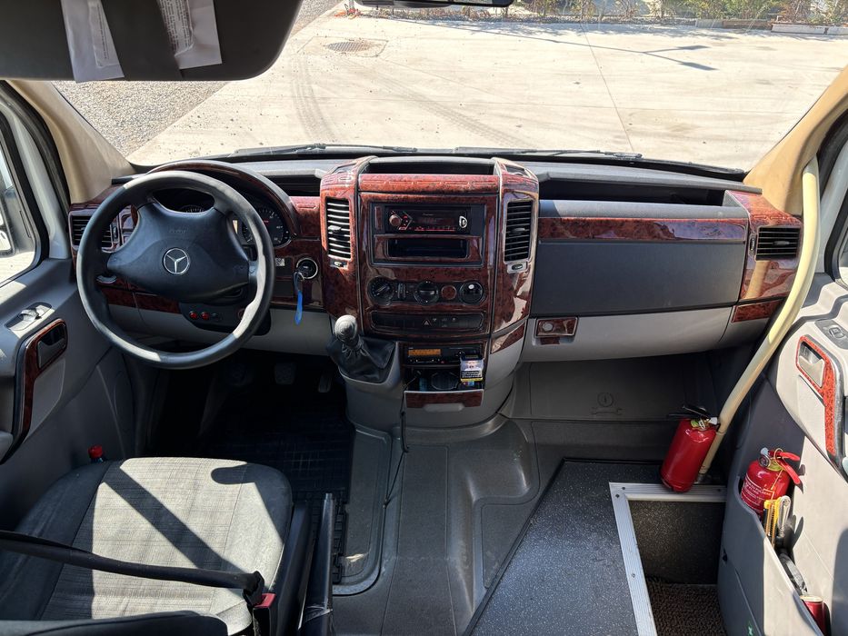 mercedes sprinter 516 20 sau 21 locuri