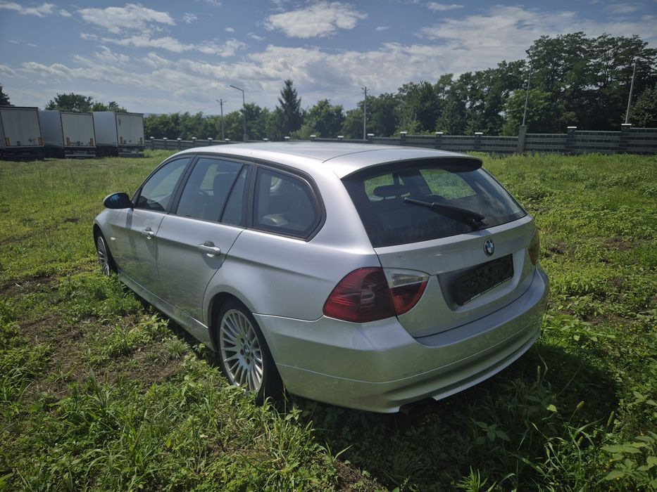 Bmv serie 3 anu 2006 Iaslovat • OLX.ro