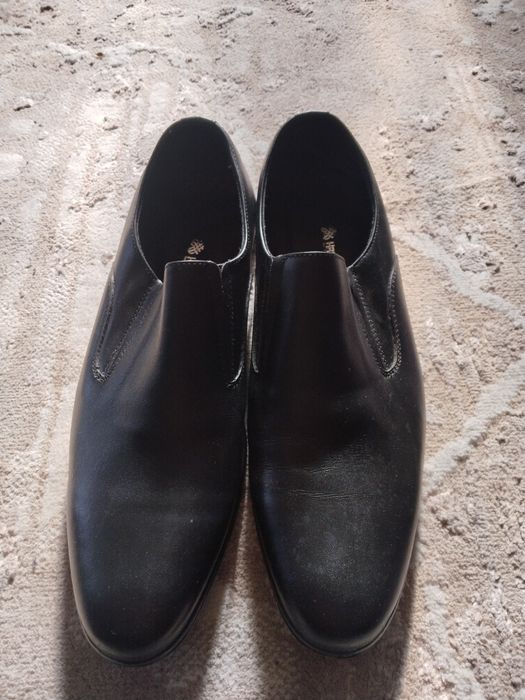 Продам мужские кожаные туфли