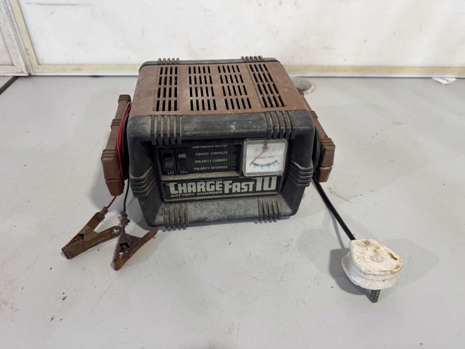 Зарядно за акумулатор - 6-12V / 10Amp / 125 W