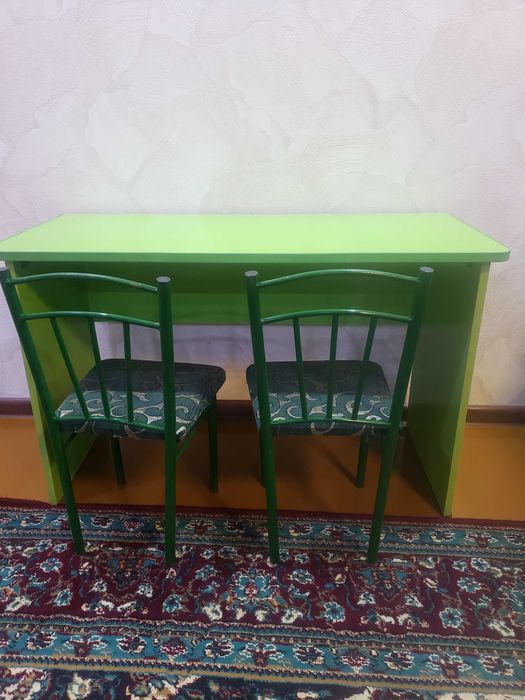 Парта для младших детей