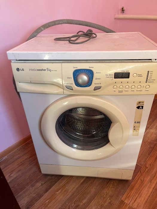 Продам стиральную машину