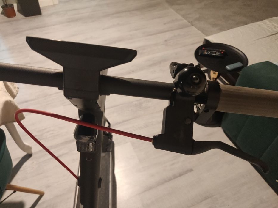 Vând trotineta electrica 25 km autonomie:40 km