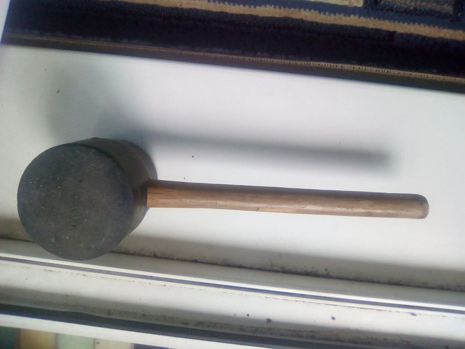 Тротуарной молоток.