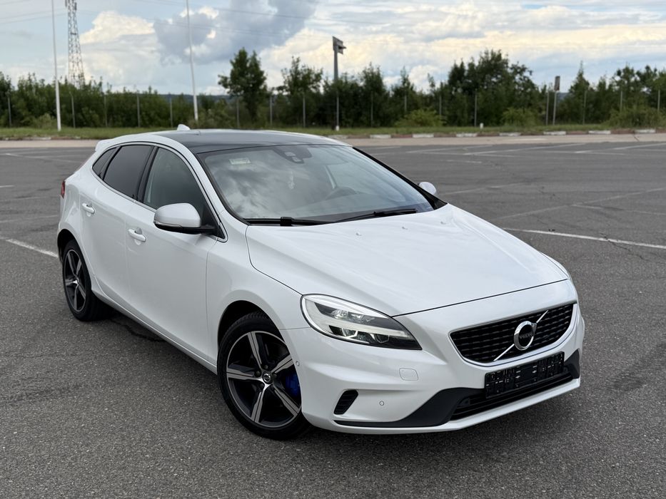 Volvo V40 2.0 d4 R-design automat 2020 extra full