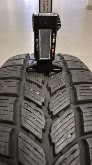 Зимна бусова гума  Michelin 215 65 15C