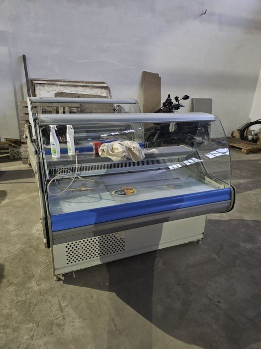 Витрина холодильная.
