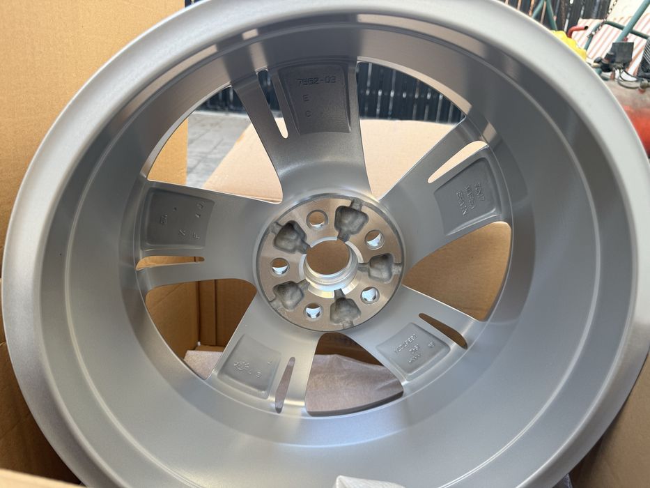 Jantă Opel R17 7J – Nouă – Cod 13367271