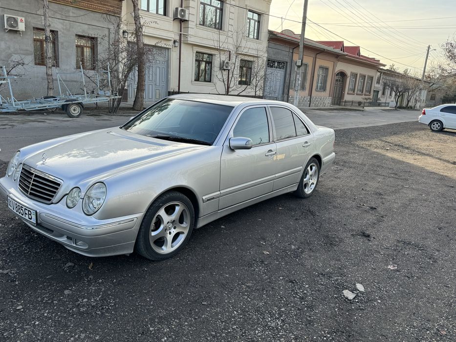 Мерседес бенс W210