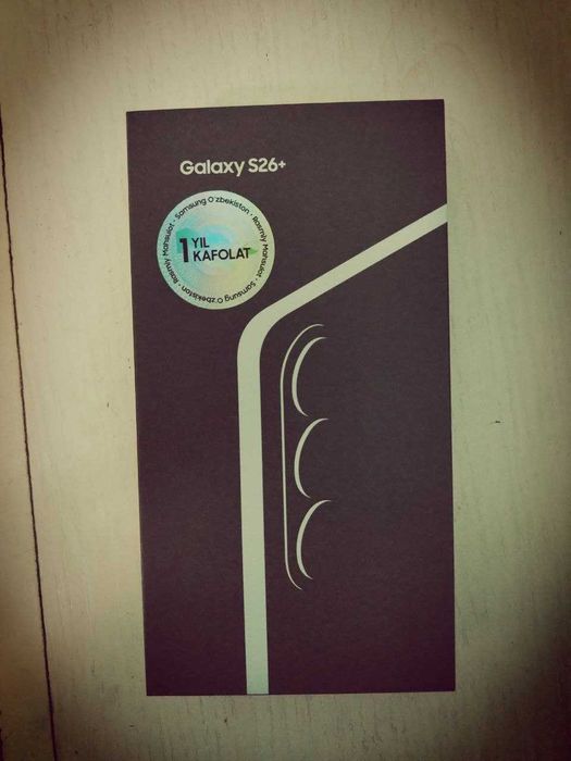 Samsung galaxy S26+ 8/256 GB