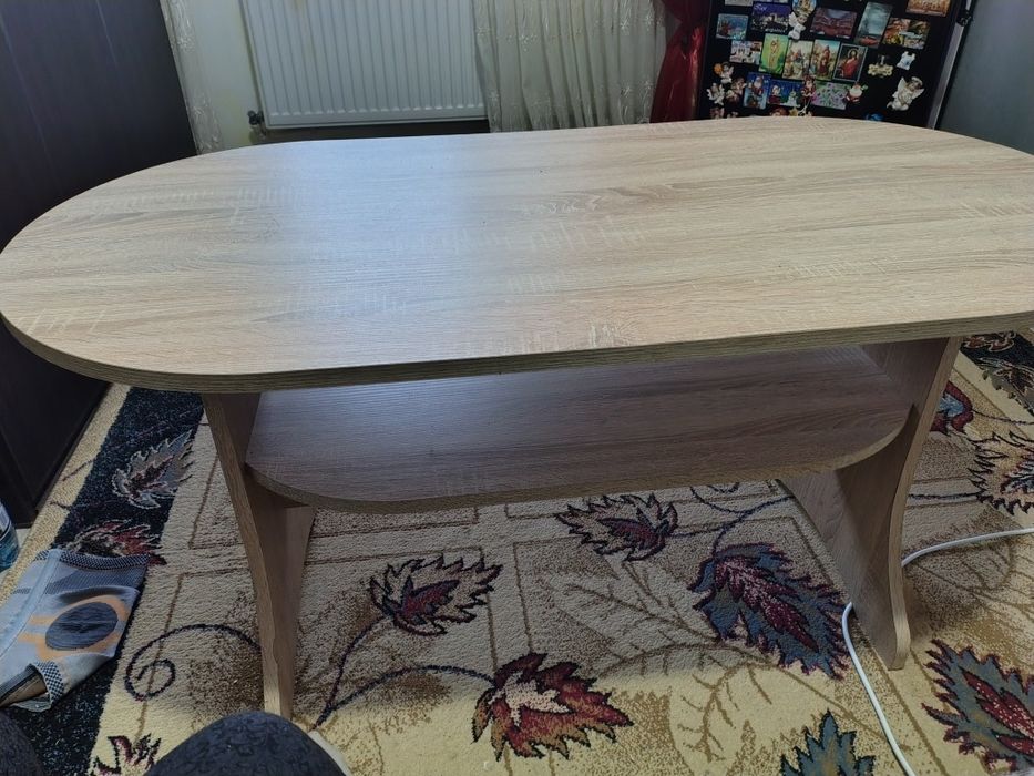 Vind masa de cafea- ovală.