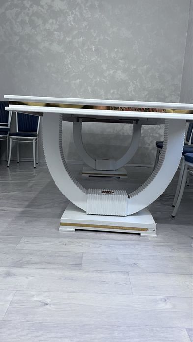 Стол сатылады !! срочно