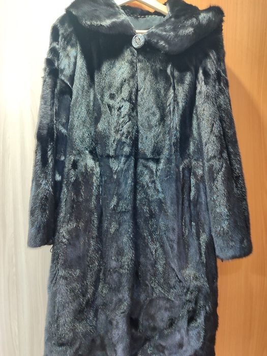 Продам норковую шубу