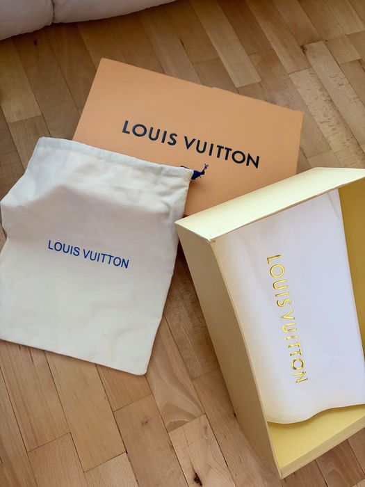 Обувки Louis Vuitton