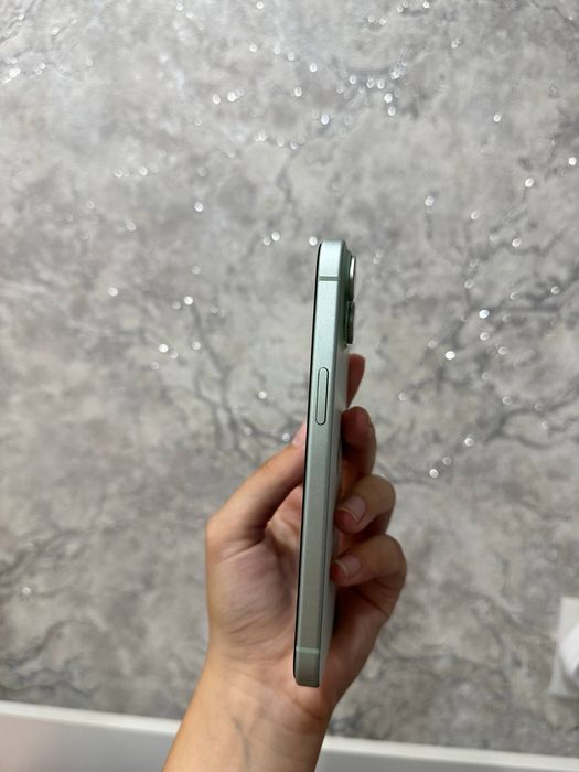 Продам или обменяю Iphone 15