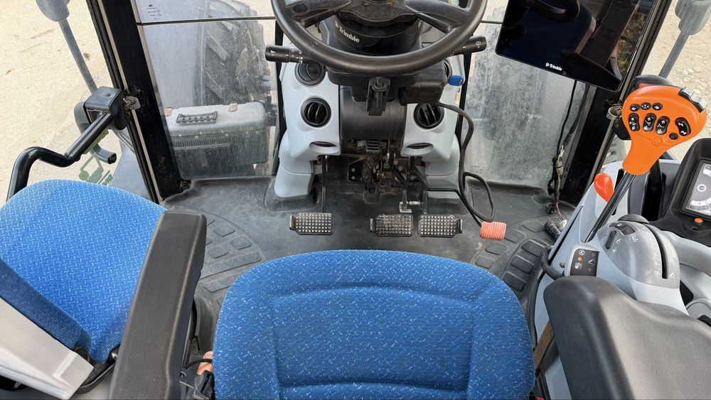 Tractor new holland t6.175 , t6070, t6