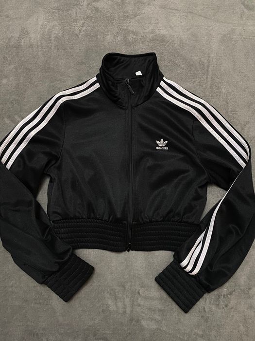 Укороченная олимпийка адидас